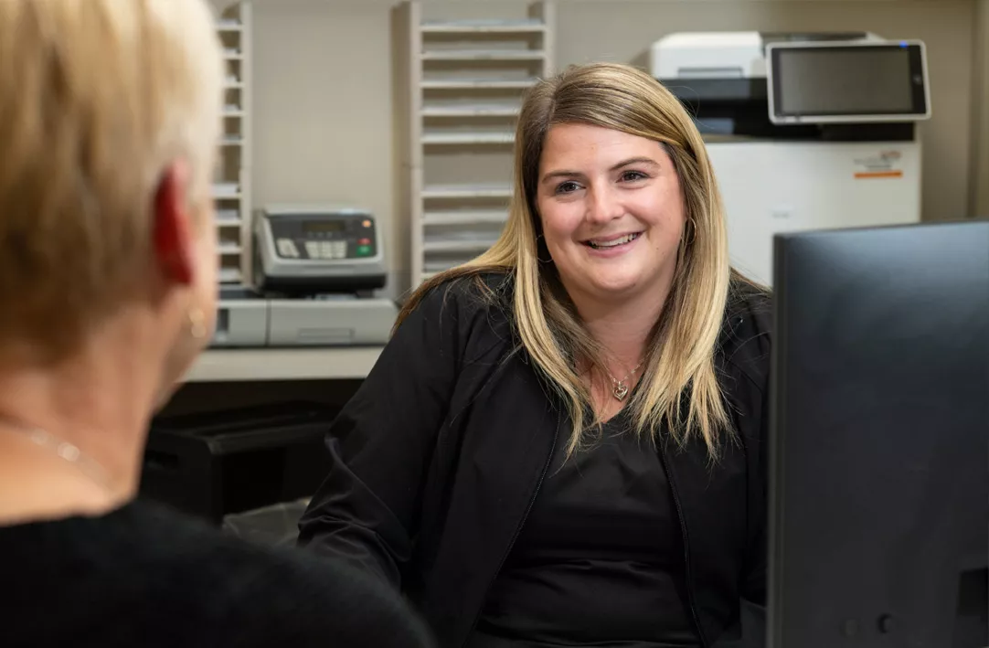 Explaining financial policy to patient